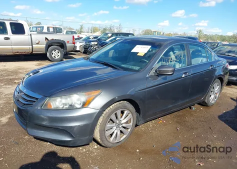 2011 Honda Accord 2.4 Ex-L z USA, uszkodzony, nr VIN 1HGCP2F85BA079858